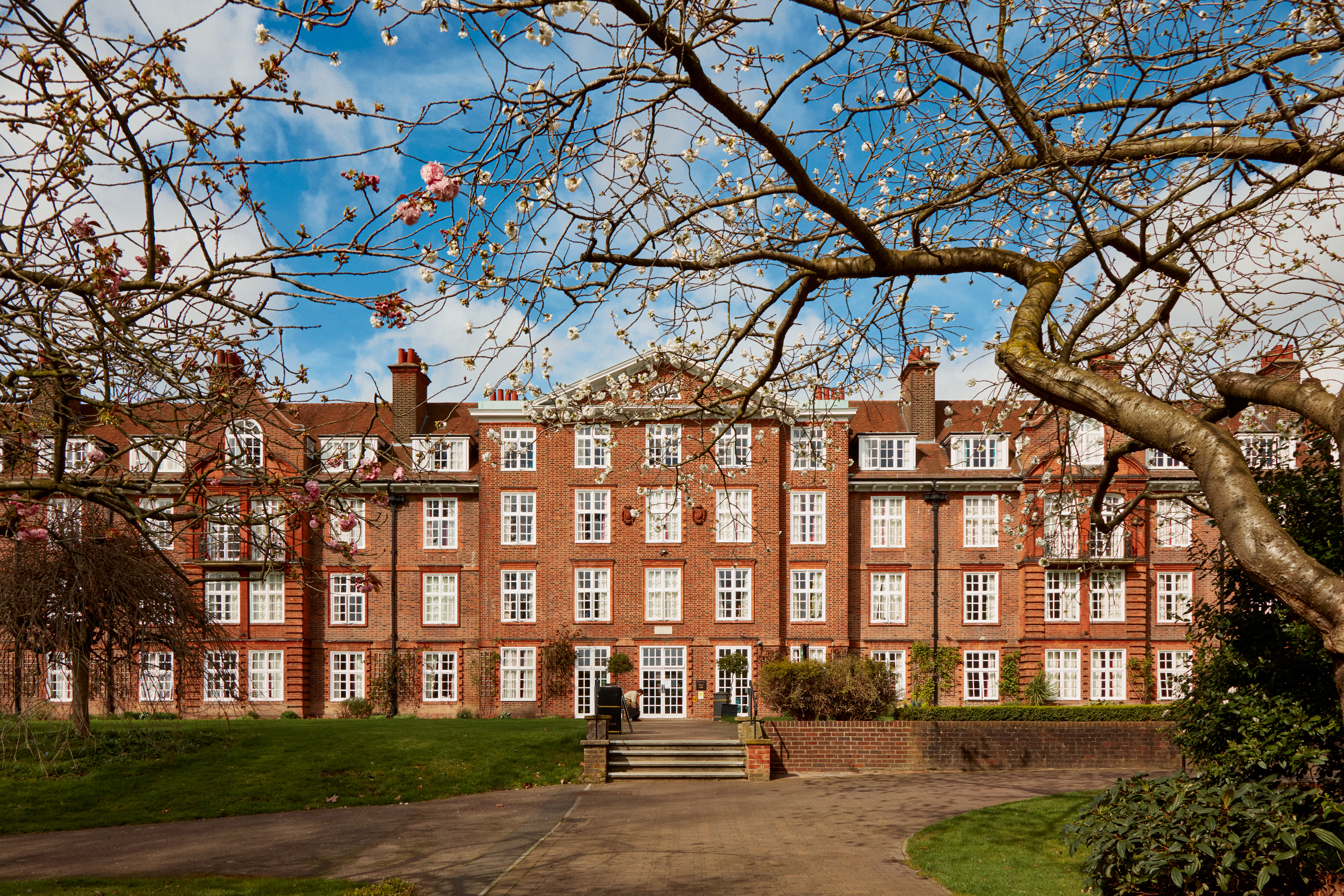 A view outside of the Regent's University London